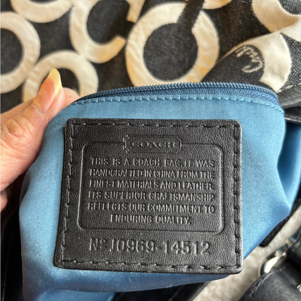 Coach 2009 HOBO Bag Canvas/Leather Denim Blue/Black EUC adjustable Strap - Picture 11 of 12